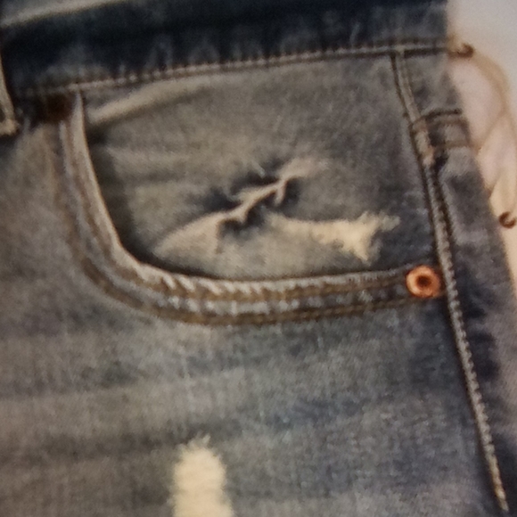 Denim Shorts Forever 21 Stressed Size 28 - Picture 4 of 5